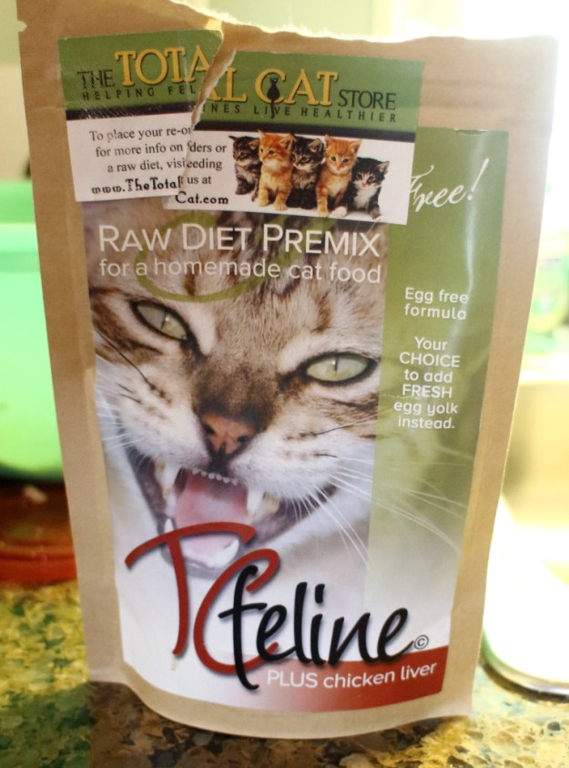 TCfeline raw diet premix cat food