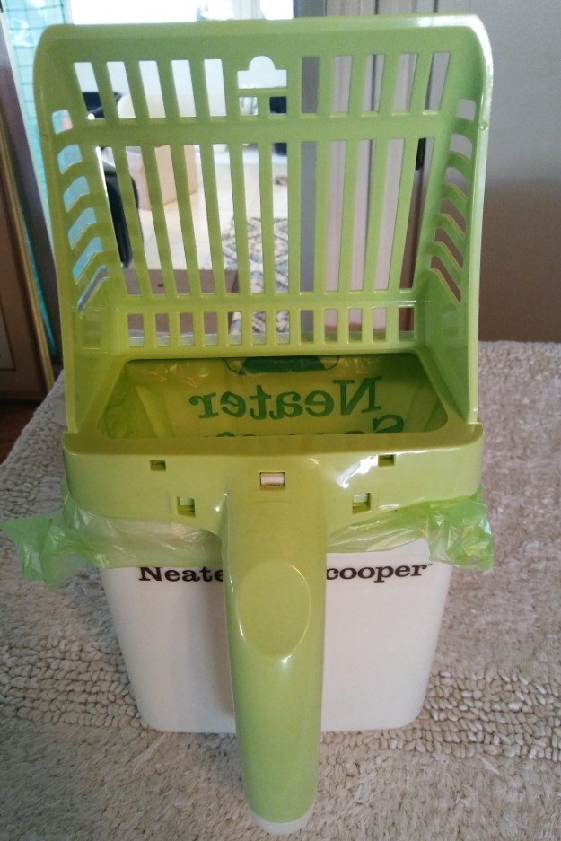 neater scooper
